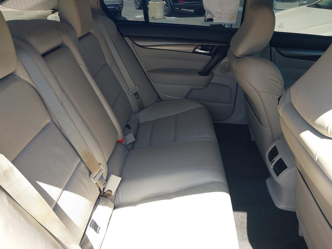 Acura TL 4dr Sdn Auto 2WD Tech 2014