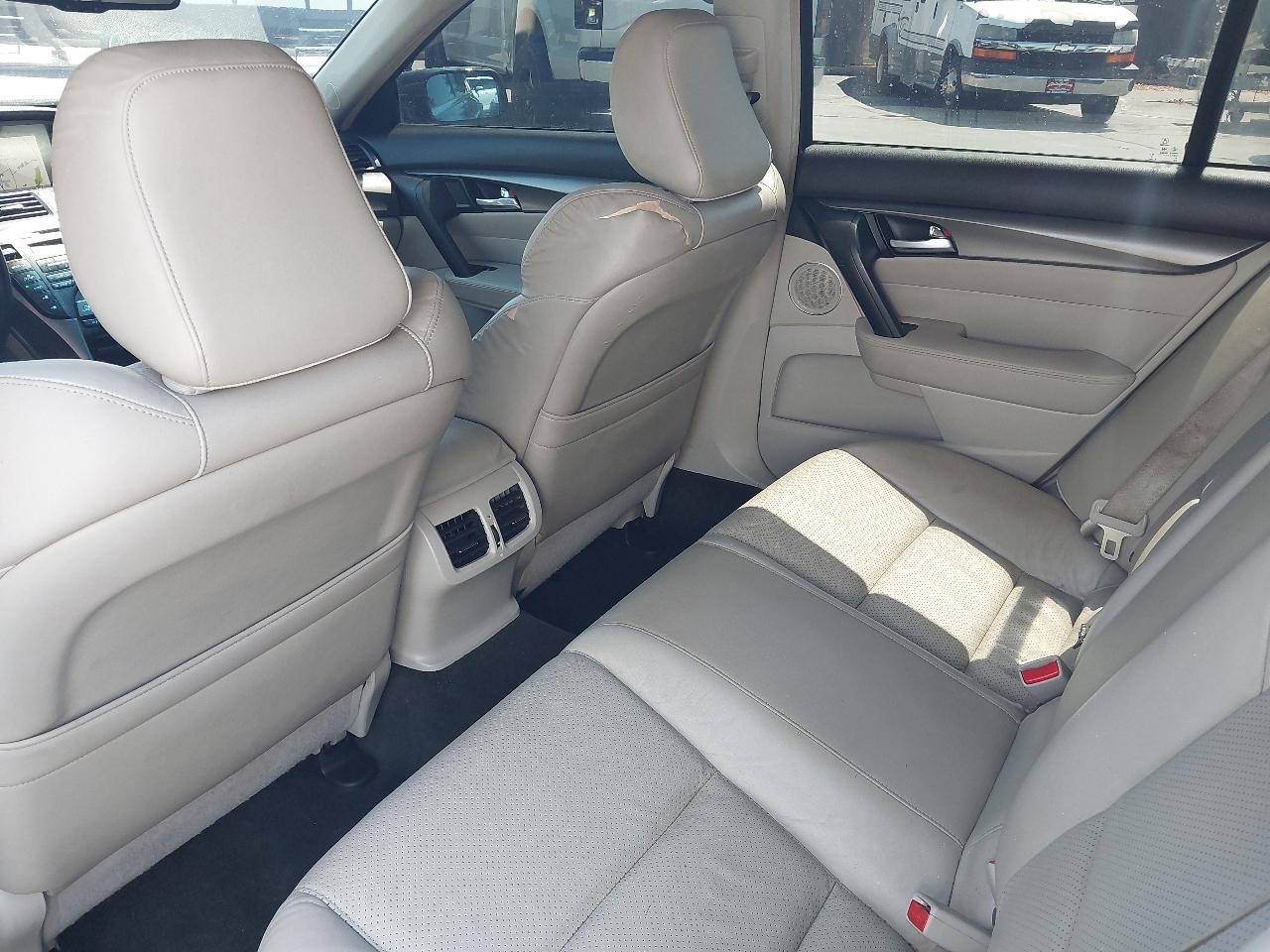 Acura TL 4dr Sdn Auto 2WD Tech 2014