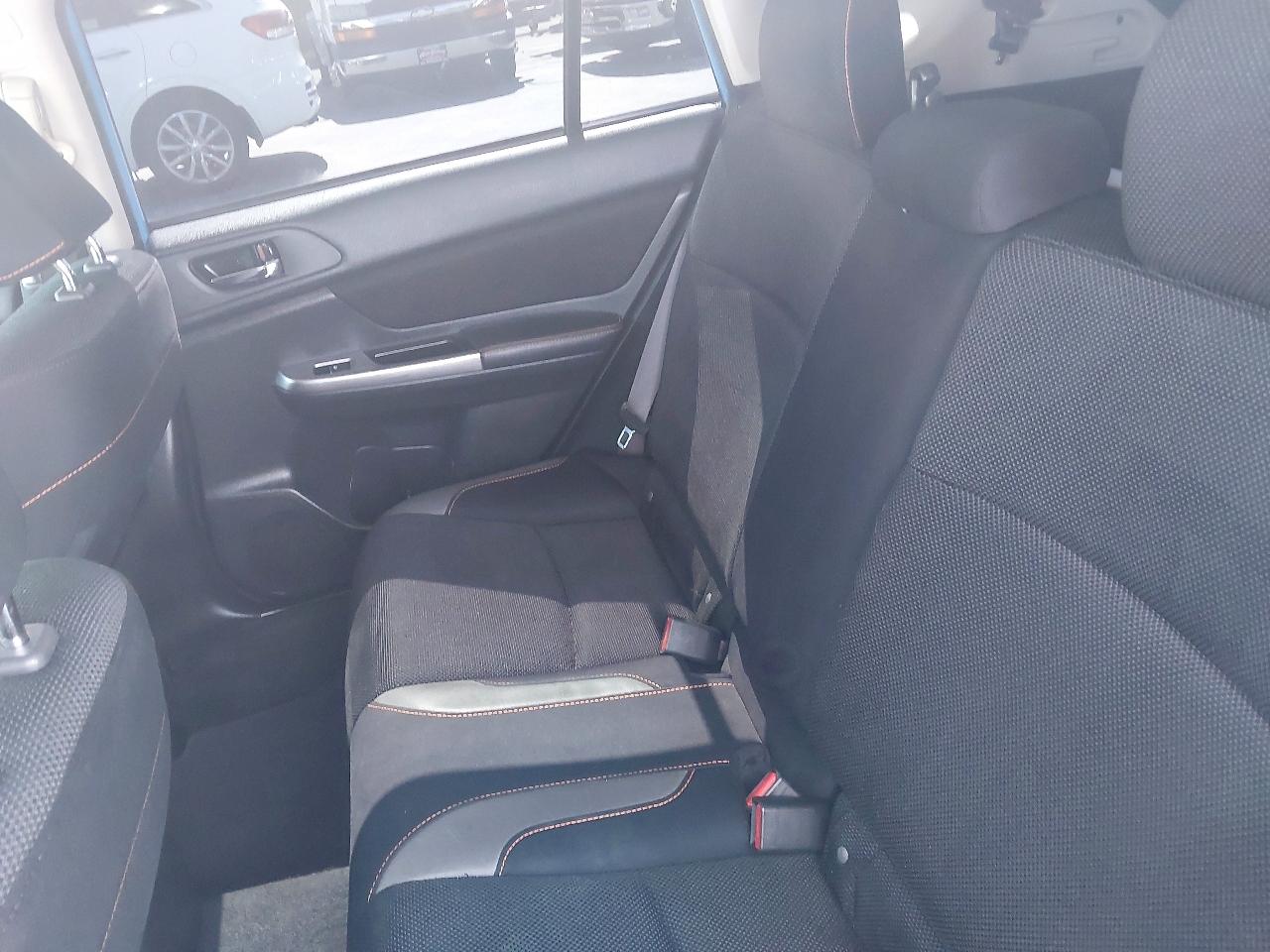 Subaru Crosstrek 5dr CVT 2.0i Premium 2016