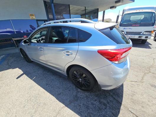 Subaru Impreza 2.0i Premium 5-door CVT 2017
