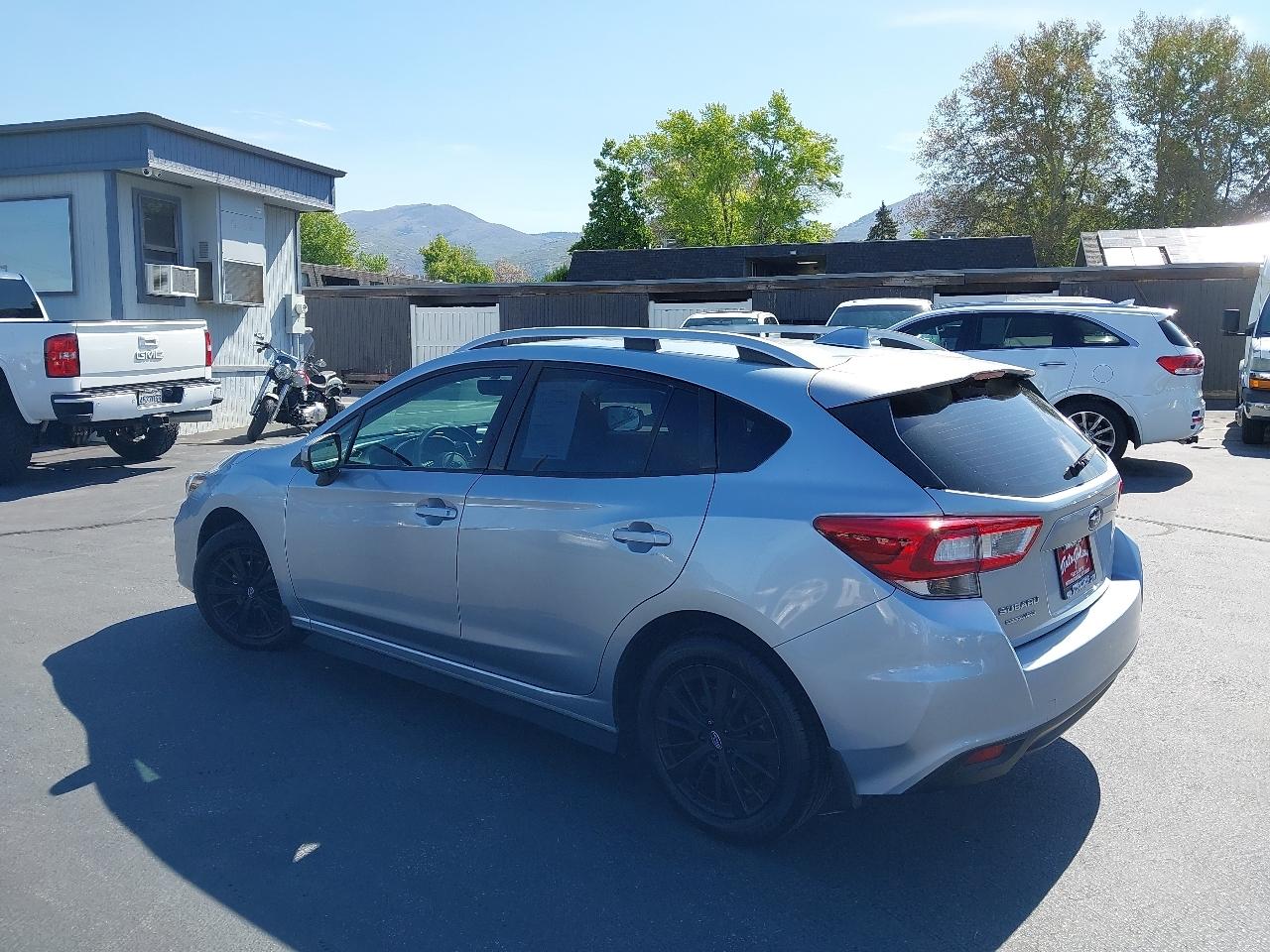 Subaru Impreza 2.0i Premium 5-door CVT 2017