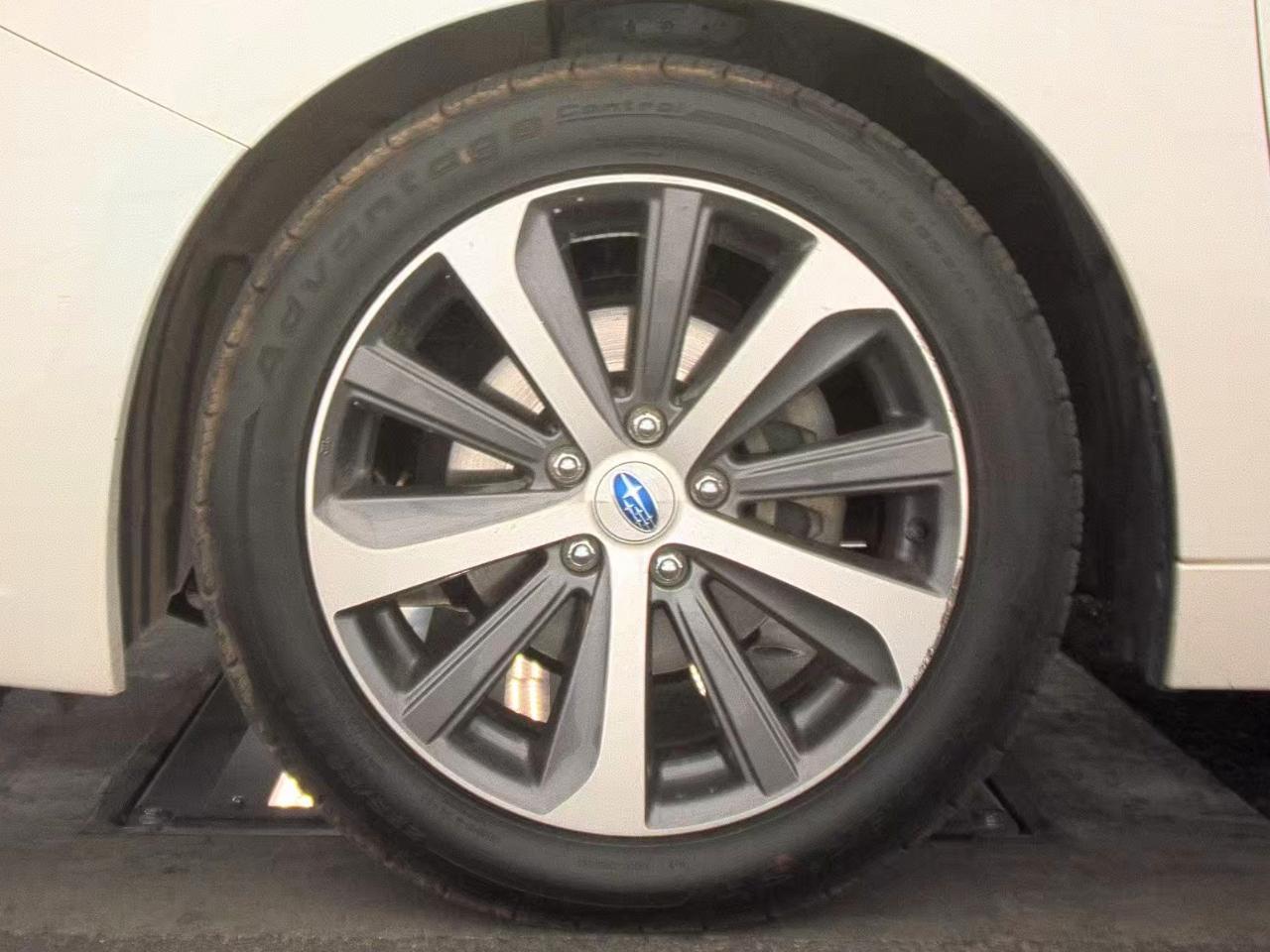 Subaru Legacy 2.5i Limited 2017