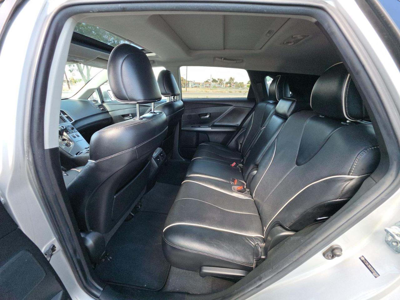 Toyota Venza 4dr Wgn V6 FWD Limited (Natl) 2013