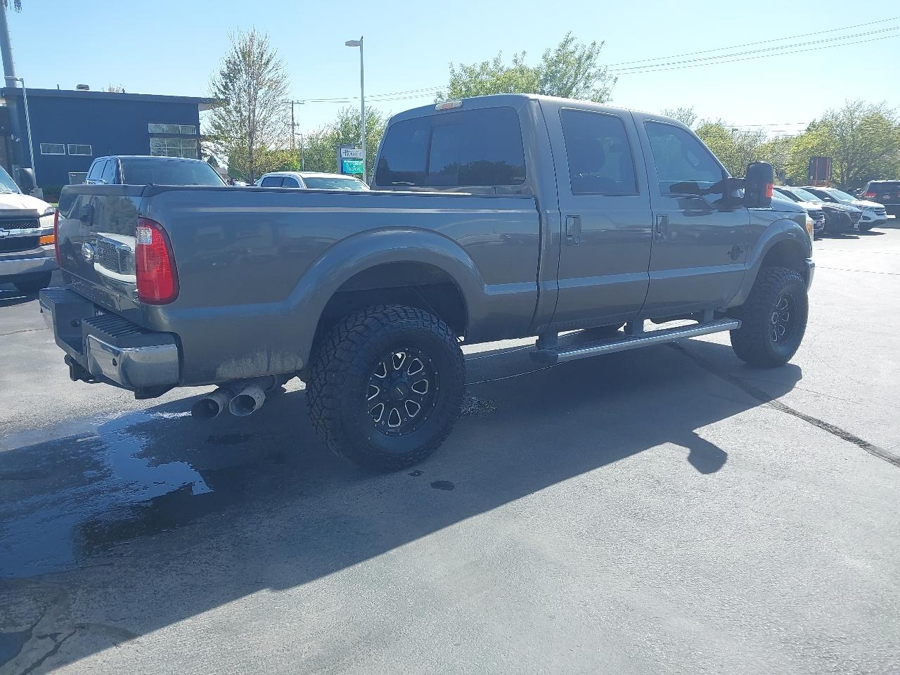 Ford Super Duty F-250 SRW 4WD Crew Cab 156" Lariat 2012