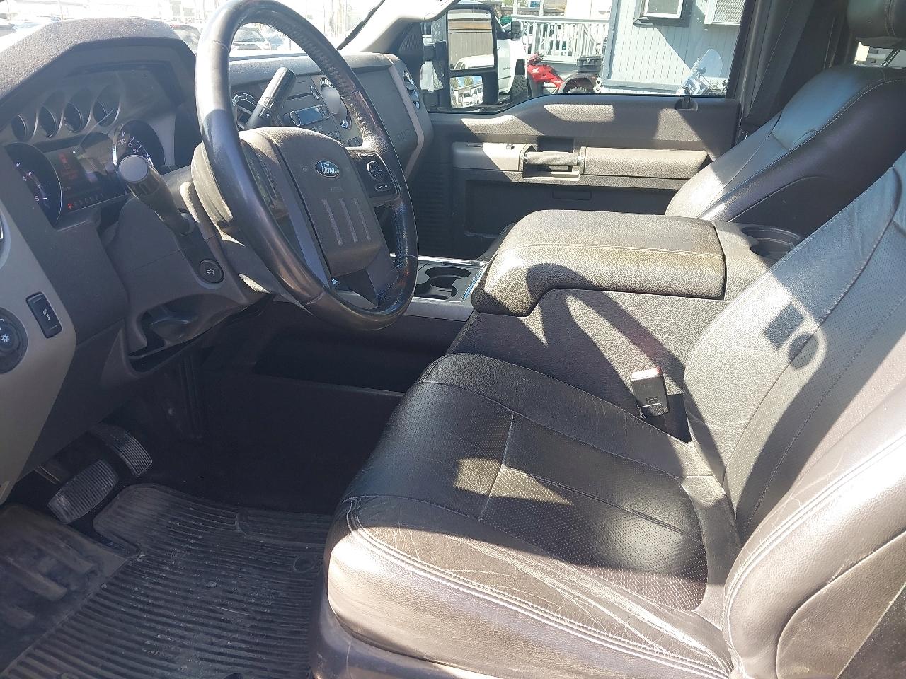 Ford Super Duty F-250 SRW 4WD Crew Cab 156" Lariat 2012