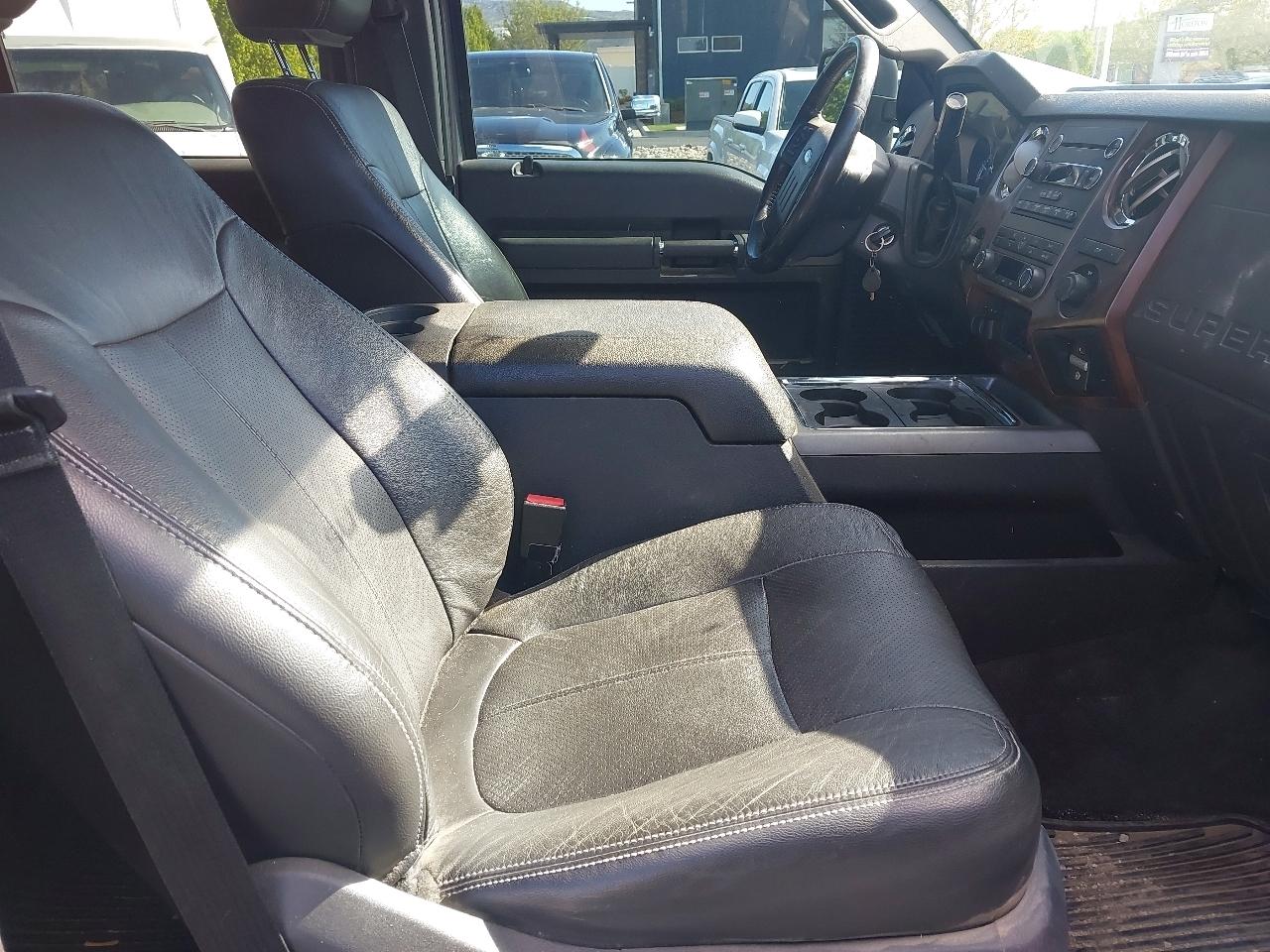 Ford Super Duty F-250 SRW 4WD Crew Cab 156" Lariat 2012