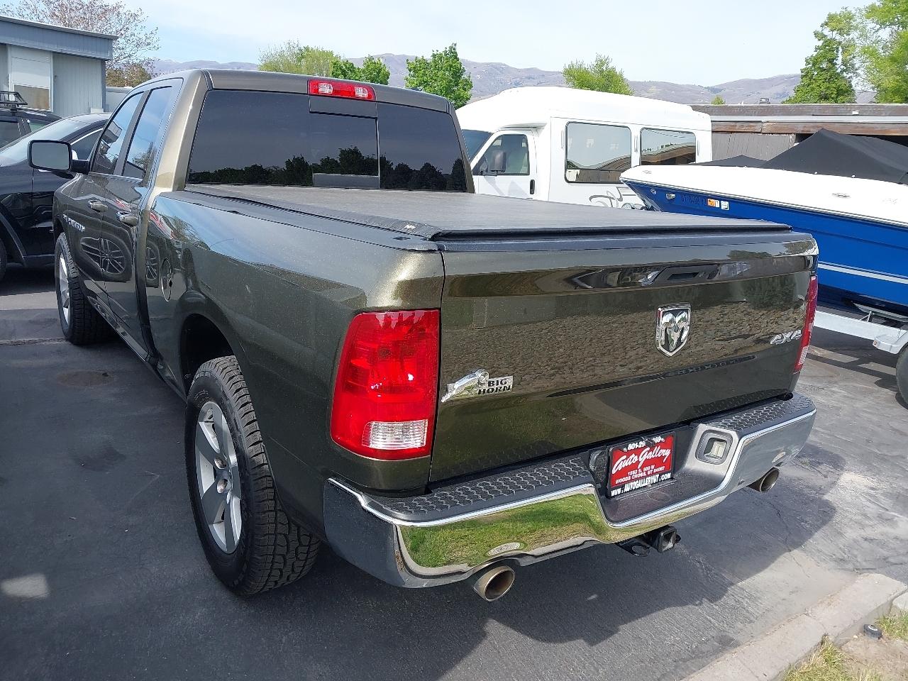 RAM 1500 4WD Quad Cab 140.5" Big Horn 2012