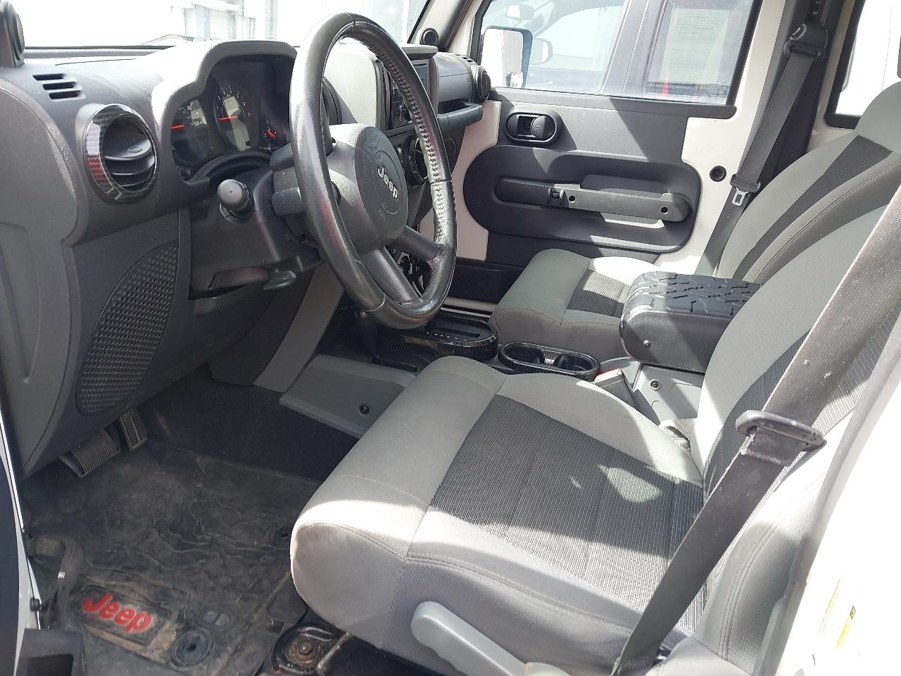 Jeep Wrangler Unlimited 4WD 4dr X 2009