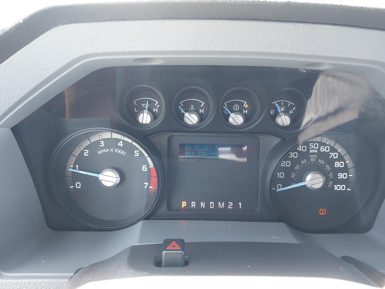 Ford Super Duty F-250 SRW 4WD Reg Cab 137" XLT 2012