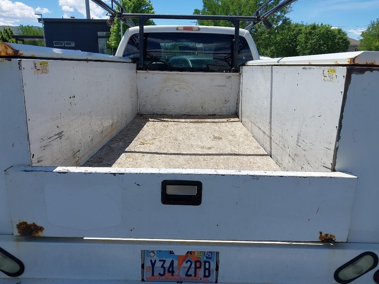 Ford Super Duty F-250 SRW 4WD Reg Cab 137" XLT 2012