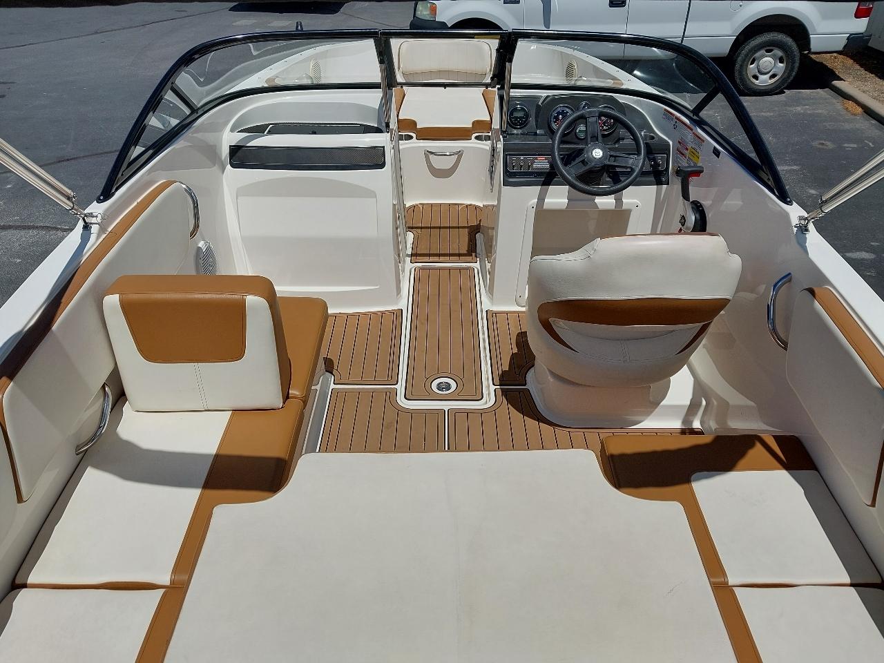 Bayliner Ski Boat  2019