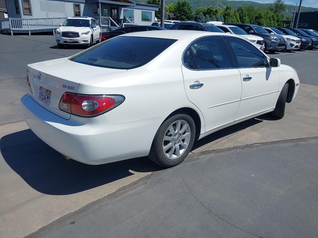 Lexus ES 330 4dr Sdn 2004