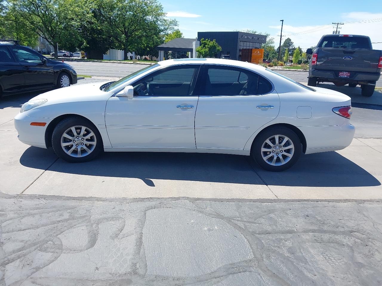 Lexus ES 330 4dr Sdn 2004
