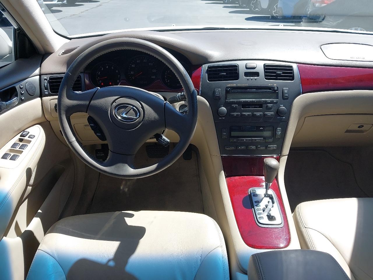 Lexus ES 330 4dr Sdn 2004