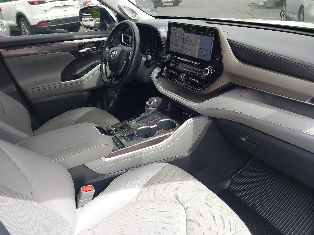 Toyota Highlander Limited AWD (Natl) 2020