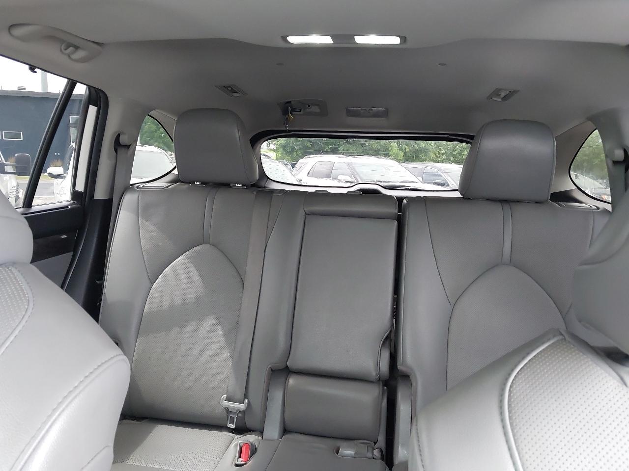 Toyota Highlander Limited AWD (Natl) 2020