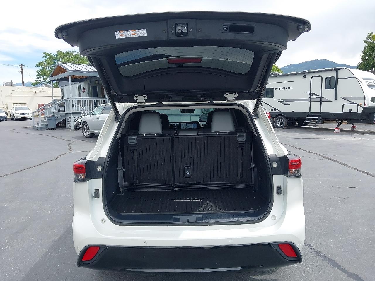 Toyota Highlander Limited AWD (Natl) 2020