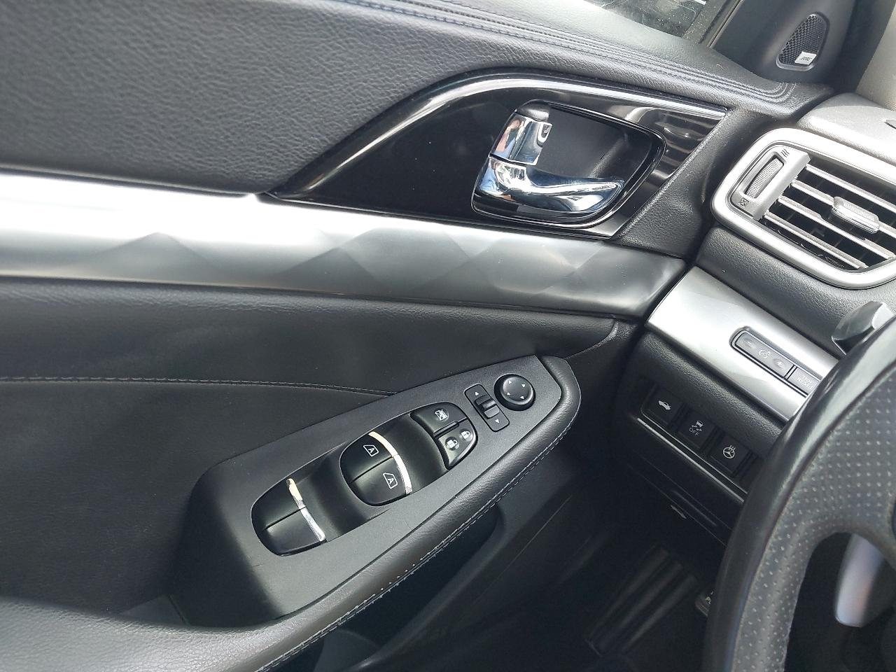 Nissan Maxima SR 3.5L 2017