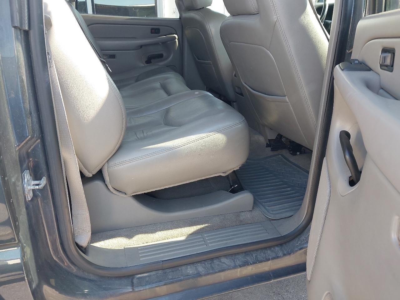GMC Sierra 2500HD Crew Cab 153" WB 4WD SLT 2005