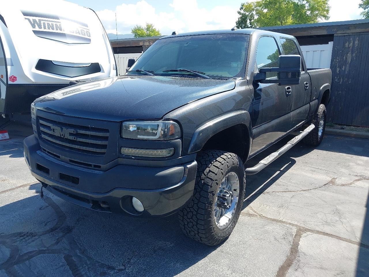 GMC Sierra 2500HD Crew Cab 153" WB 4WD SLT 2005