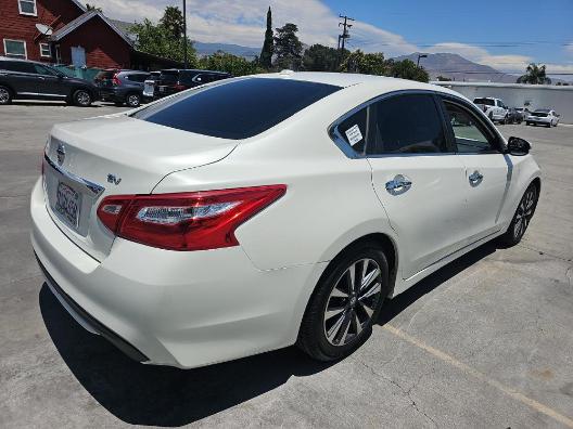 Nissan Altima 4dr Sdn I4 2.5 SV 2016
