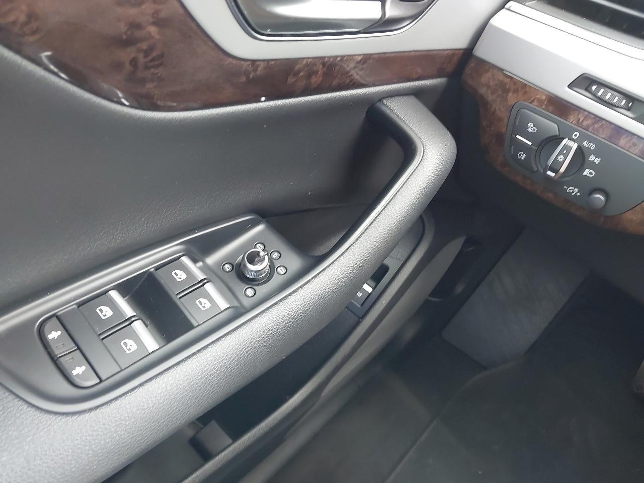 Audi Q7 SE Premium 45 TFSI quattro 2019