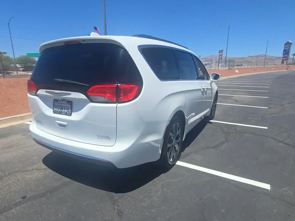 Chrysler Pacifica Limited FWD 2017