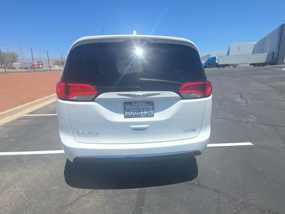 Chrysler Pacifica Limited FWD 2017