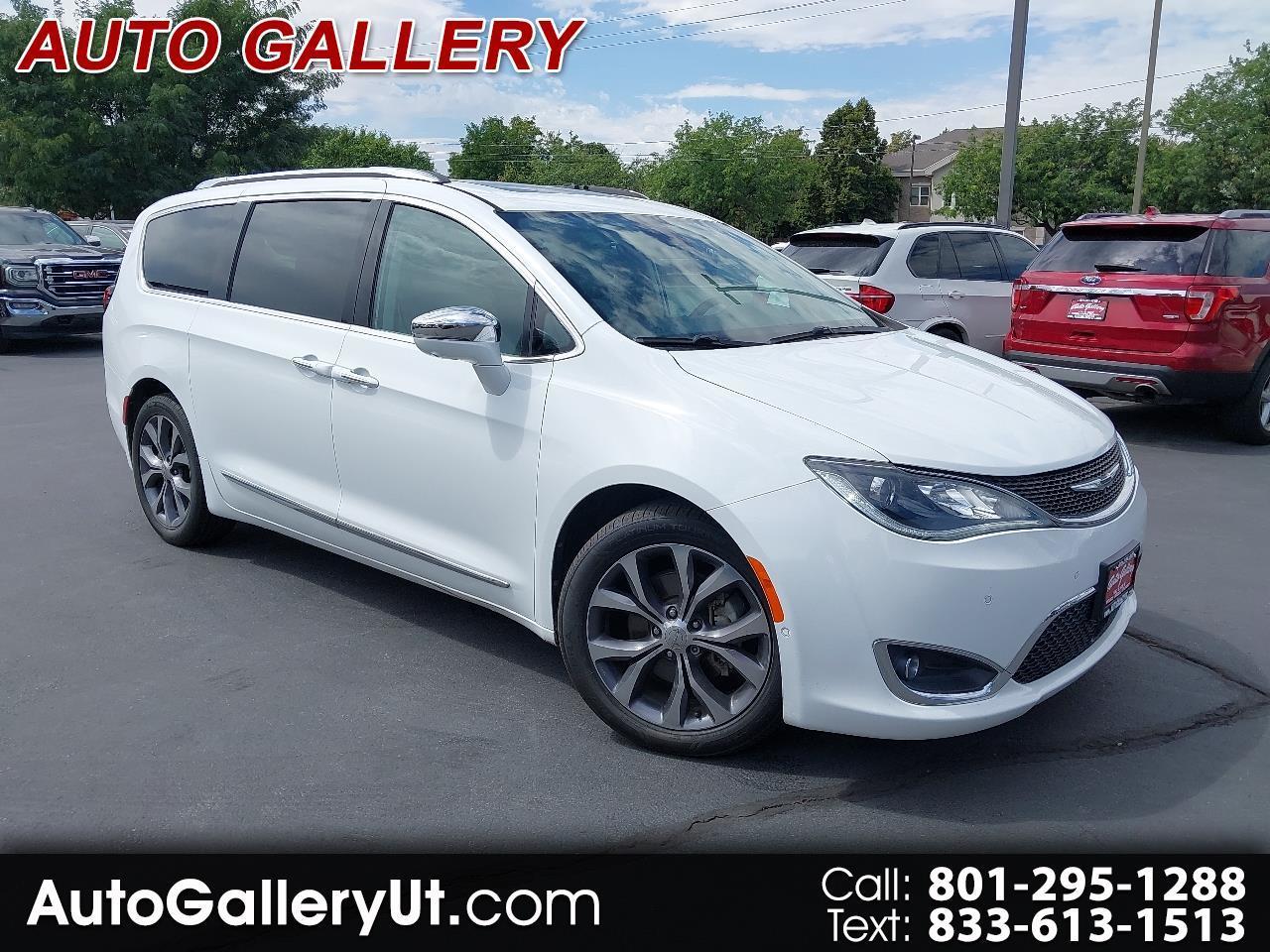 2017 Chrysler Pacifica Limited FWD