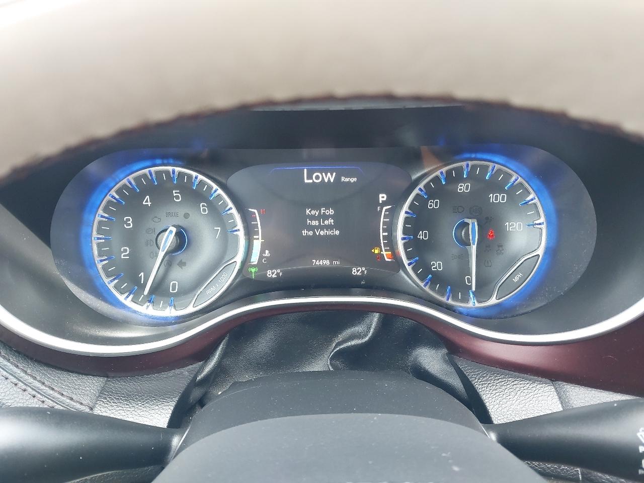 Chrysler Pacifica Limited FWD 2017