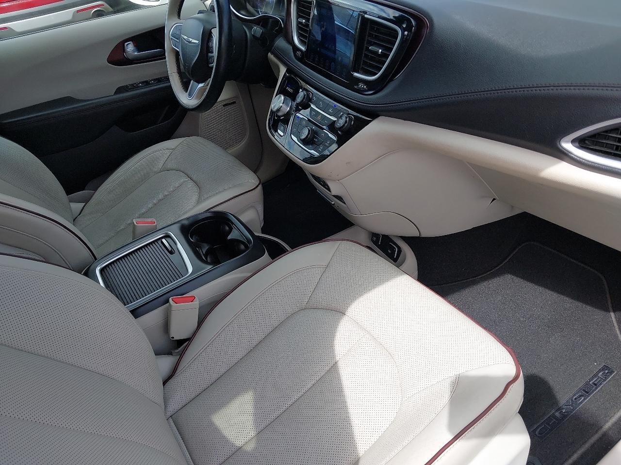 Chrysler Pacifica Limited FWD 2017