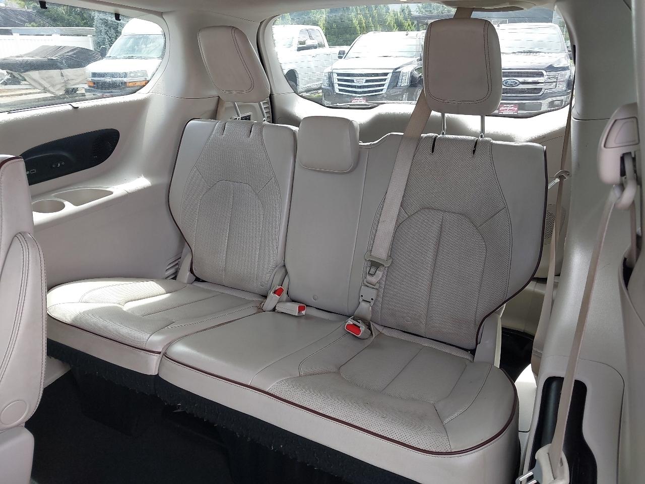 Chrysler Pacifica Limited FWD 2017