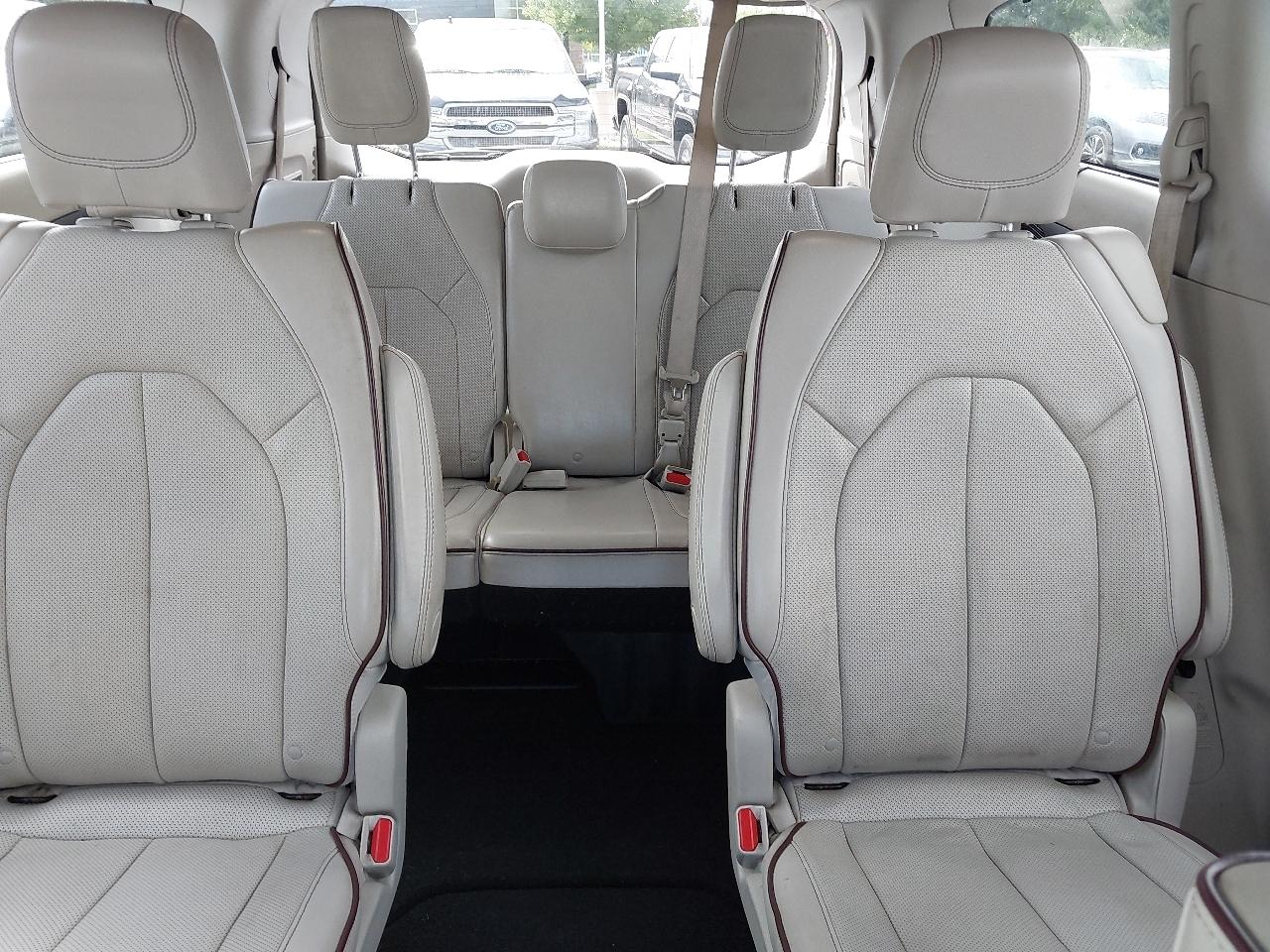 Chrysler Pacifica Limited FWD 2017
