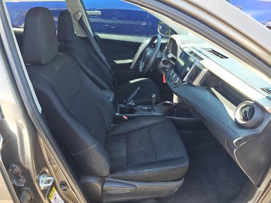 Toyota RAV4 AWD 4dr LE (Natl) 2014