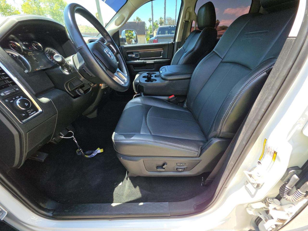 RAM 2500 Laramie 4x4 Crew Cab 6'4" Box 2018
