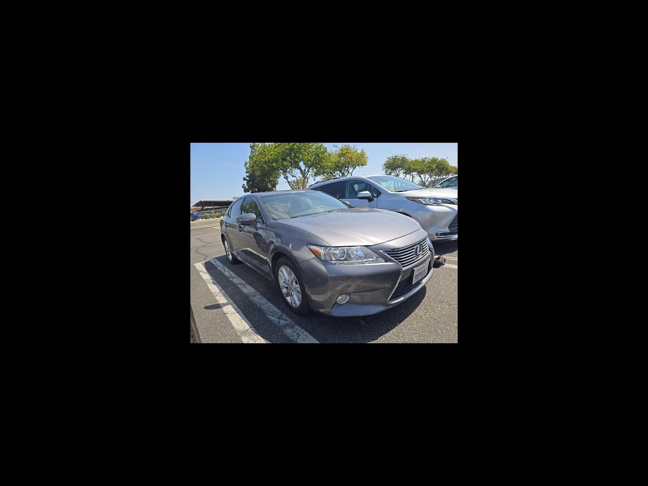 Lexus ES 300h 4dr Sdn Hybrid 2013