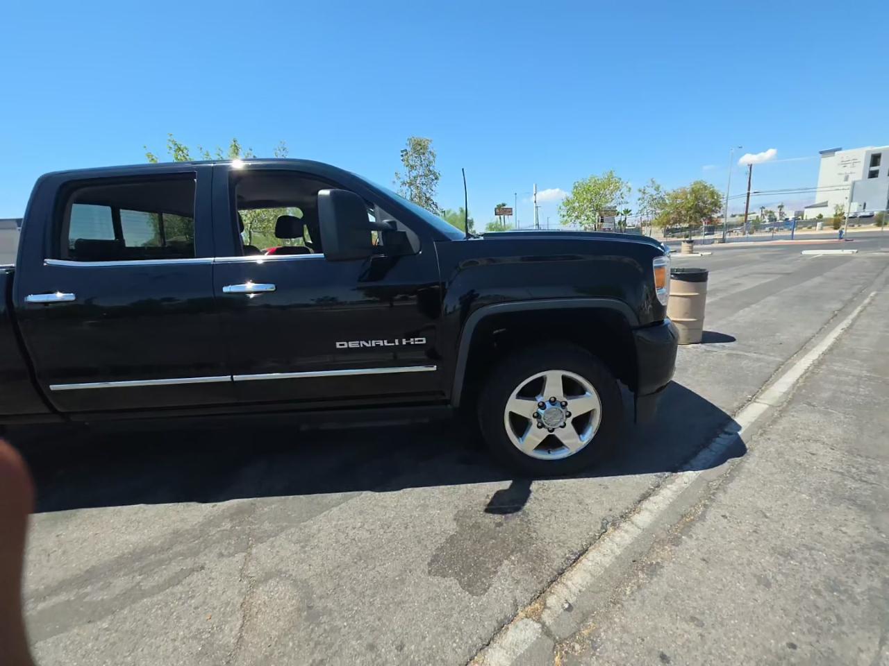 GMC Sierra 2500HD 4WD Crew Cab 153.7" Denali 2015