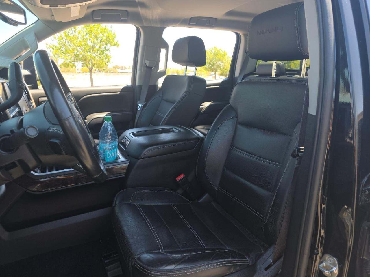 GMC Sierra 2500HD 4WD Crew Cab 153.7" Denali 2015