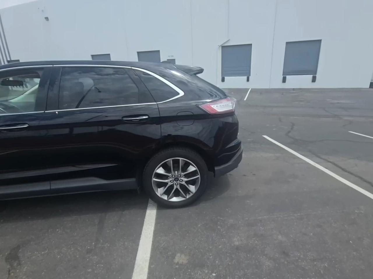 Ford Edge 4dr Titanium AWD 2016