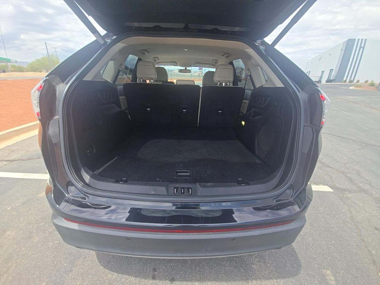 Ford Edge 4dr Titanium AWD 2016
