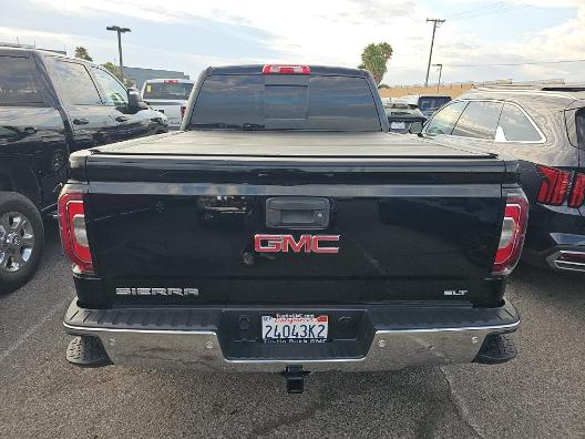 GMC Sierra 1500 4WD Crew Cab 143.5" SLT 2017