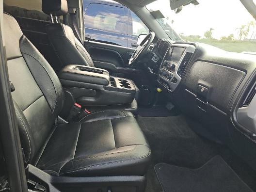 GMC Sierra 1500 4WD Crew Cab 143.5" SLT 2017