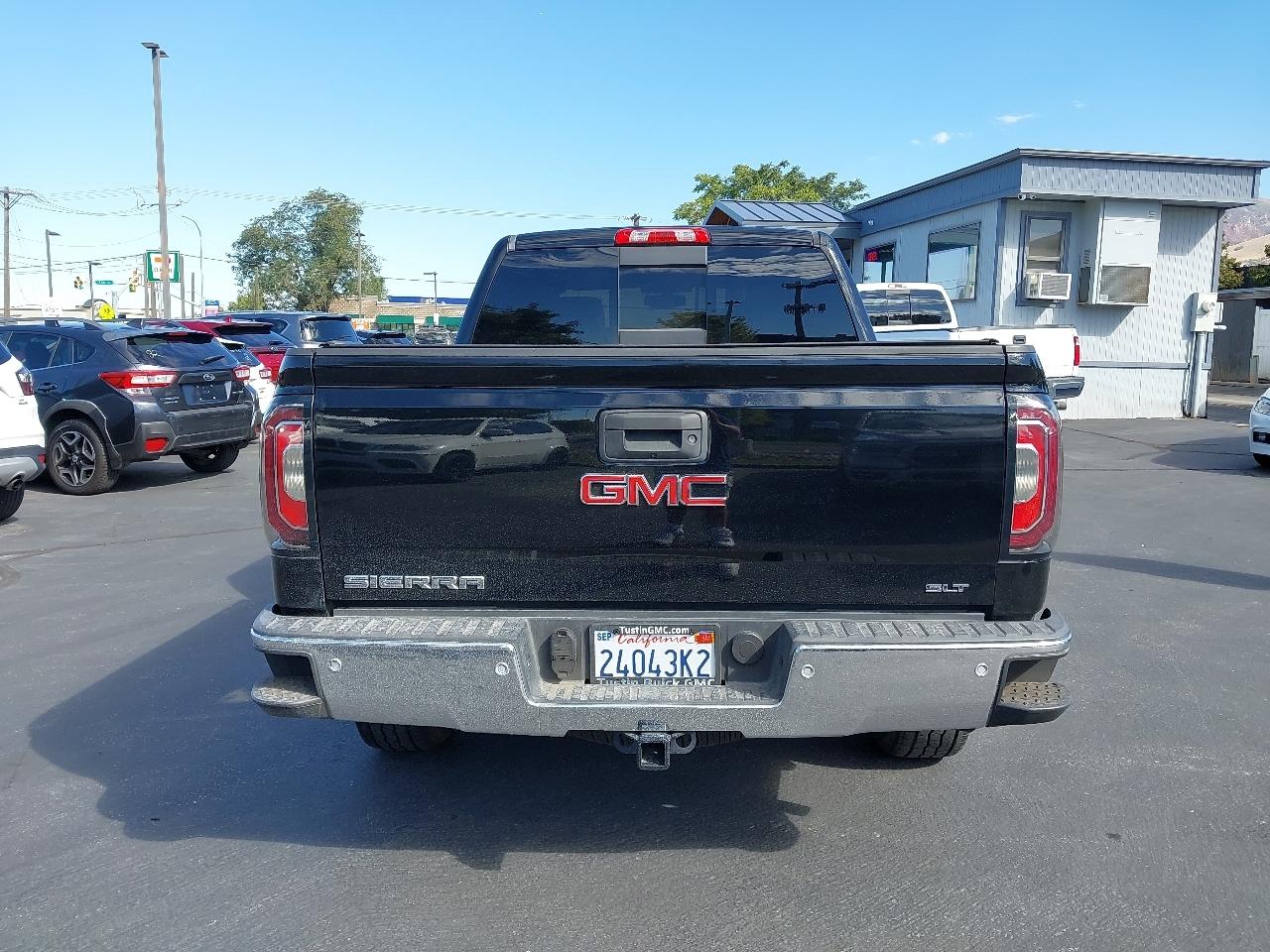 GMC Sierra 1500 4WD Crew Cab 143.5" SLT 2017