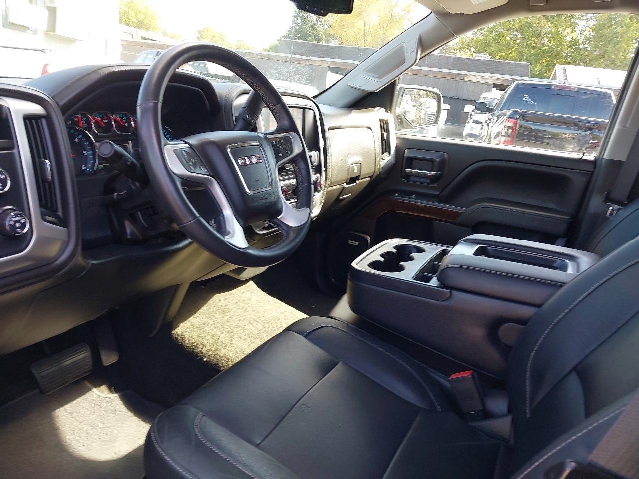 GMC Sierra 1500 4WD Crew Cab 143.5" SLT 2017