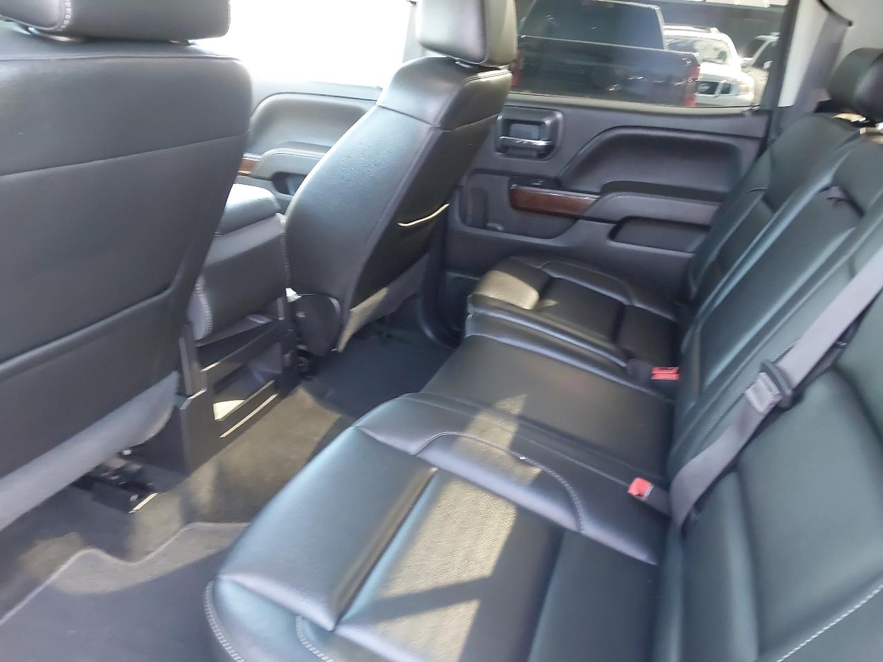 GMC Sierra 1500 4WD Crew Cab 143.5" SLT 2017
