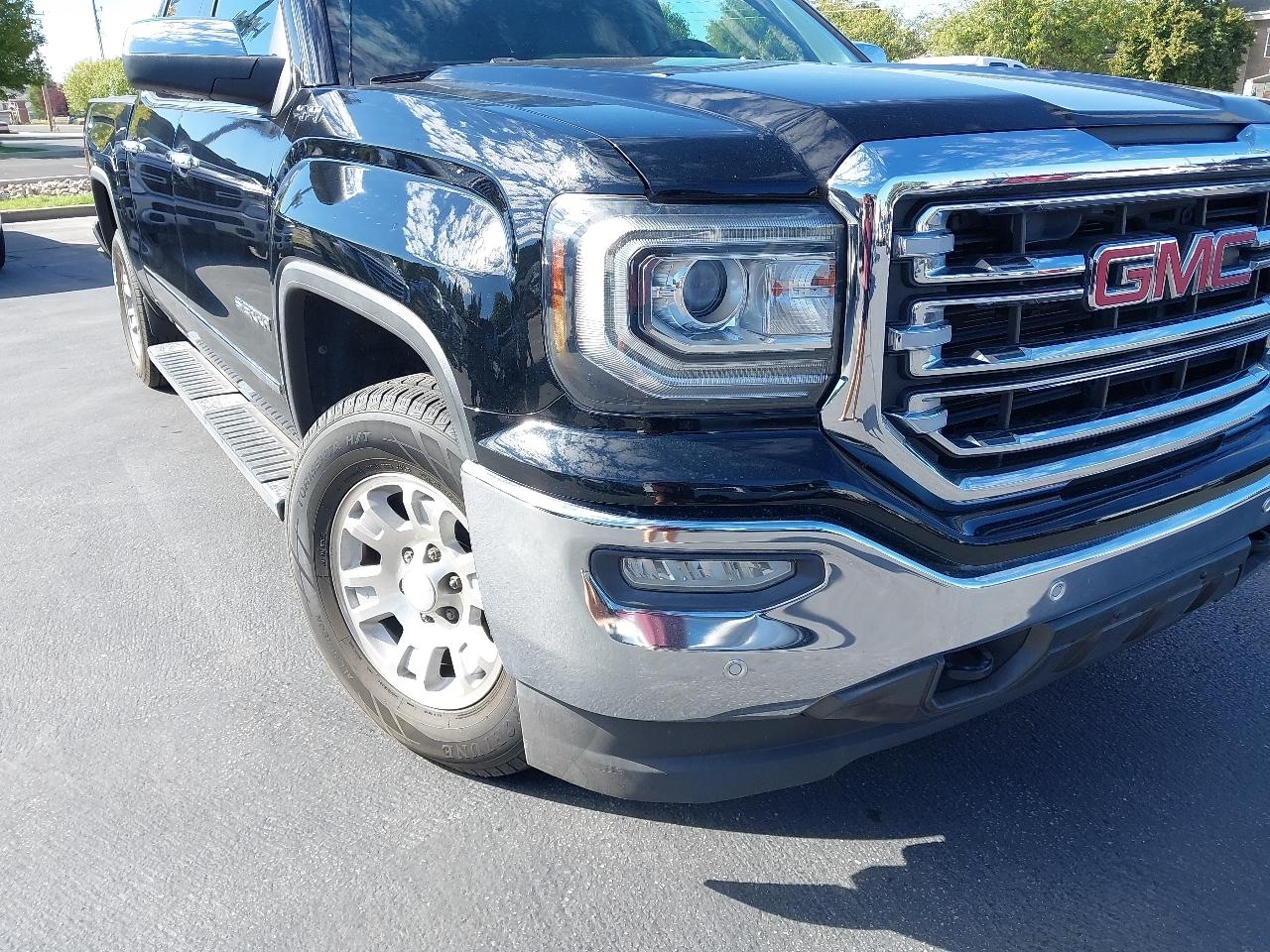 GMC Sierra 1500 4WD Crew Cab 143.5" SLT 2017