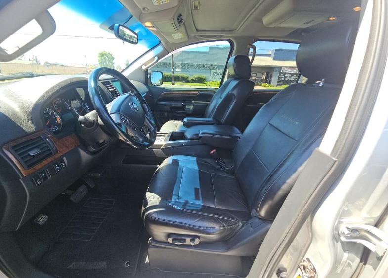 Nissan Armada 4WD 4dr Platinum 2013