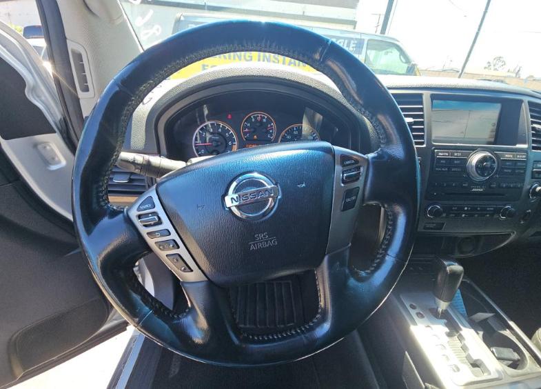 Nissan Armada 4WD 4dr Platinum 2013