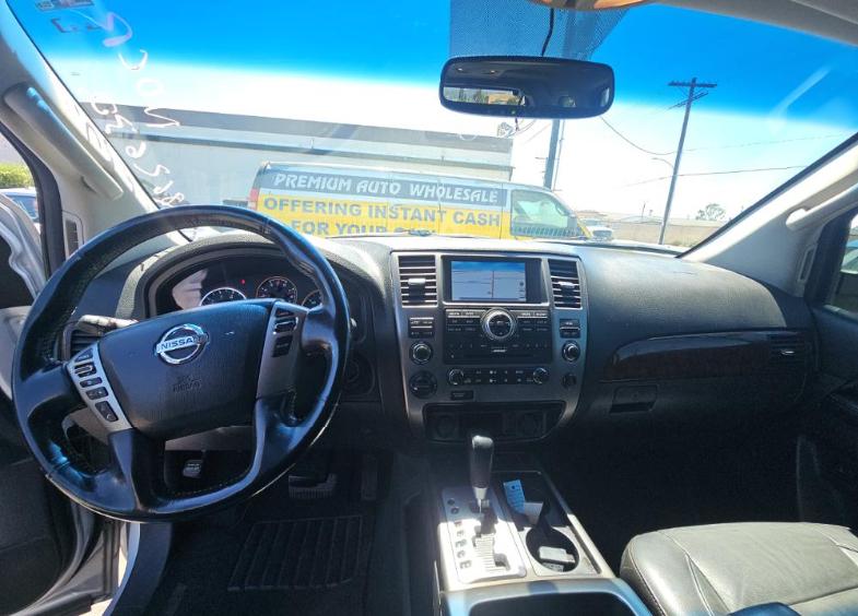 Nissan Armada 4WD 4dr Platinum 2013