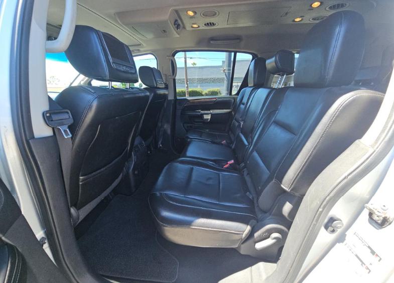 Nissan Armada 4WD 4dr Platinum 2013